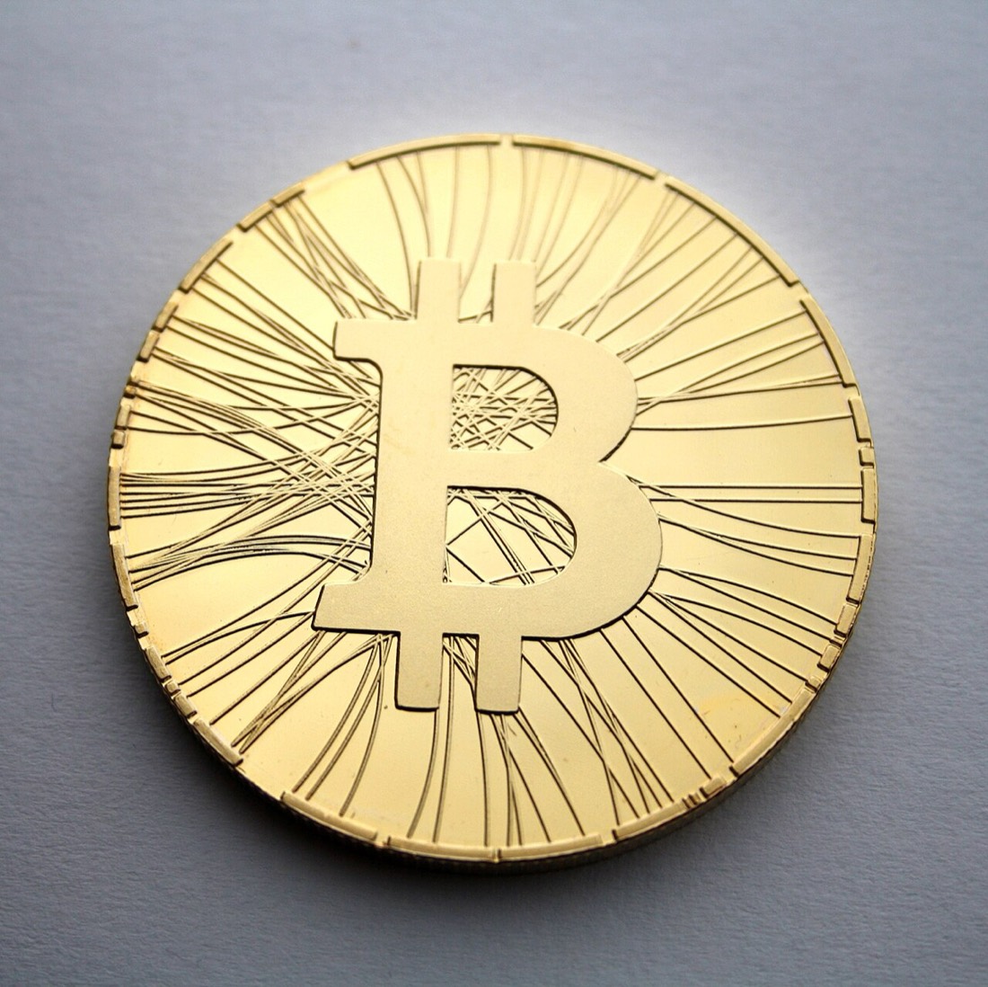 A physical commemorative bitcoin coin